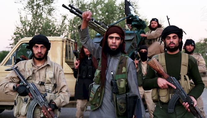 Legalább 30 dzsihadistával végeztek amerikai légicsapások Afganisztánban