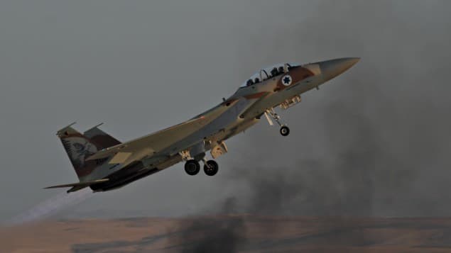 Izrael elismerte, hogy légicsapást mért egy szíriai katonai támaszpontra