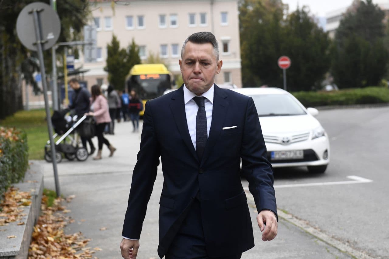 Felmentette a bíróság Vladimír Jánošt, a családja kínzásával vádolt ex-Smer-képviselőt!