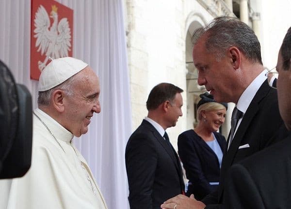 Andrej Kiska meghívta Ferenc pápát Szlovákiába