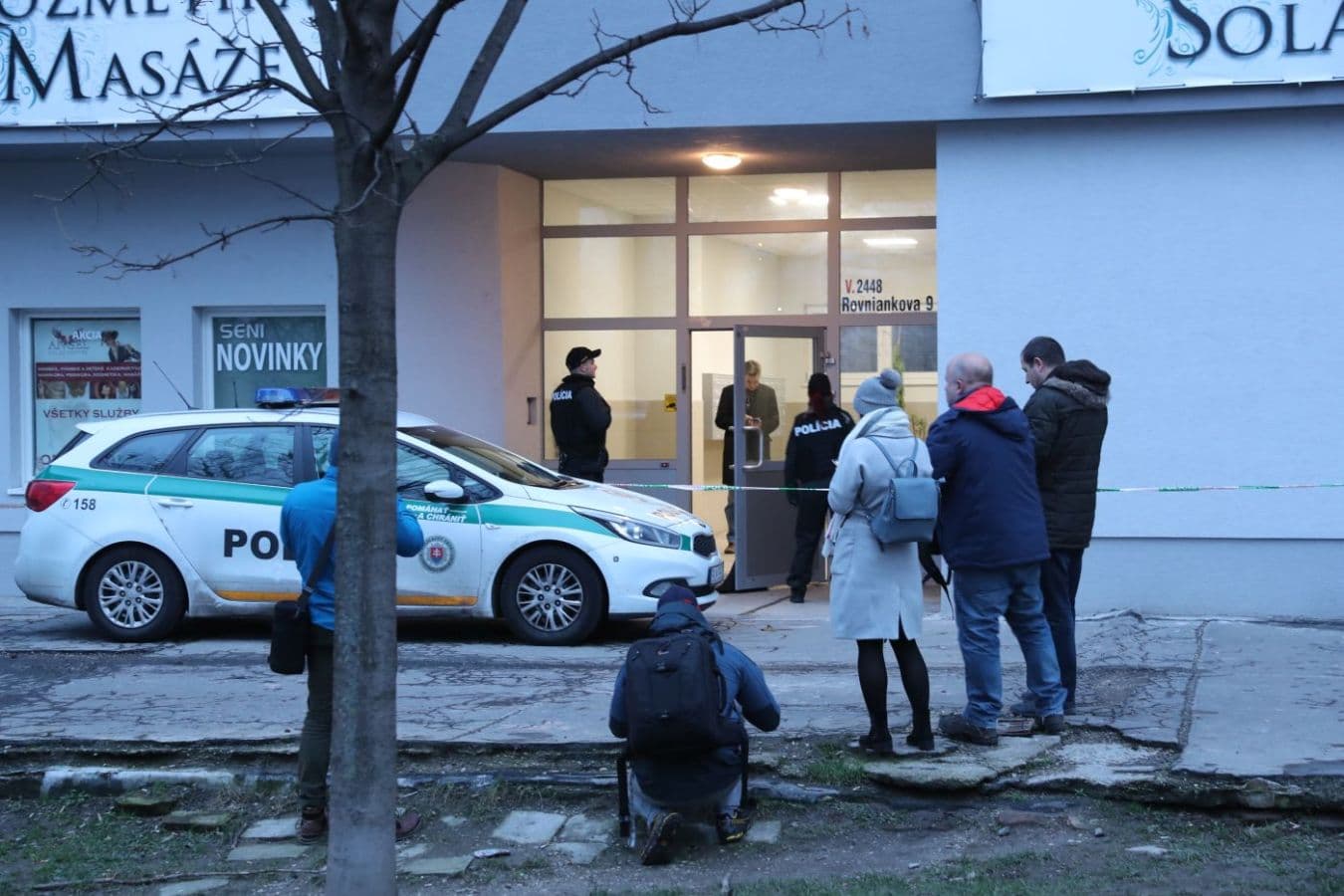 Lövöldözés Pozsonyban! Ketten meghaltak, egy kisbabát találtak a helyszínen