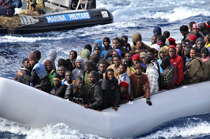 Újabb menekülteket szállító hajó süllyedt el