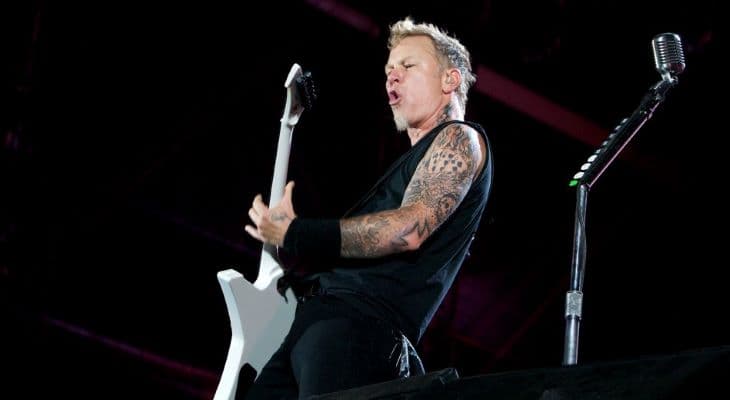 A Metallica producere több mint 40 szám jogait adta el