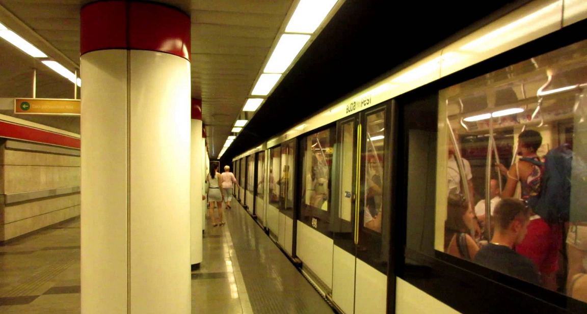 Két metró ütközött Budapesten, nyomozás indult