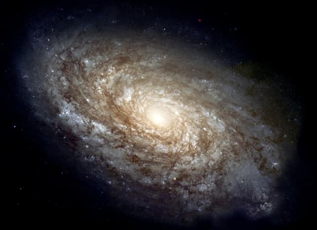 Koruk előrehaladtával meghíznak a galaxisok