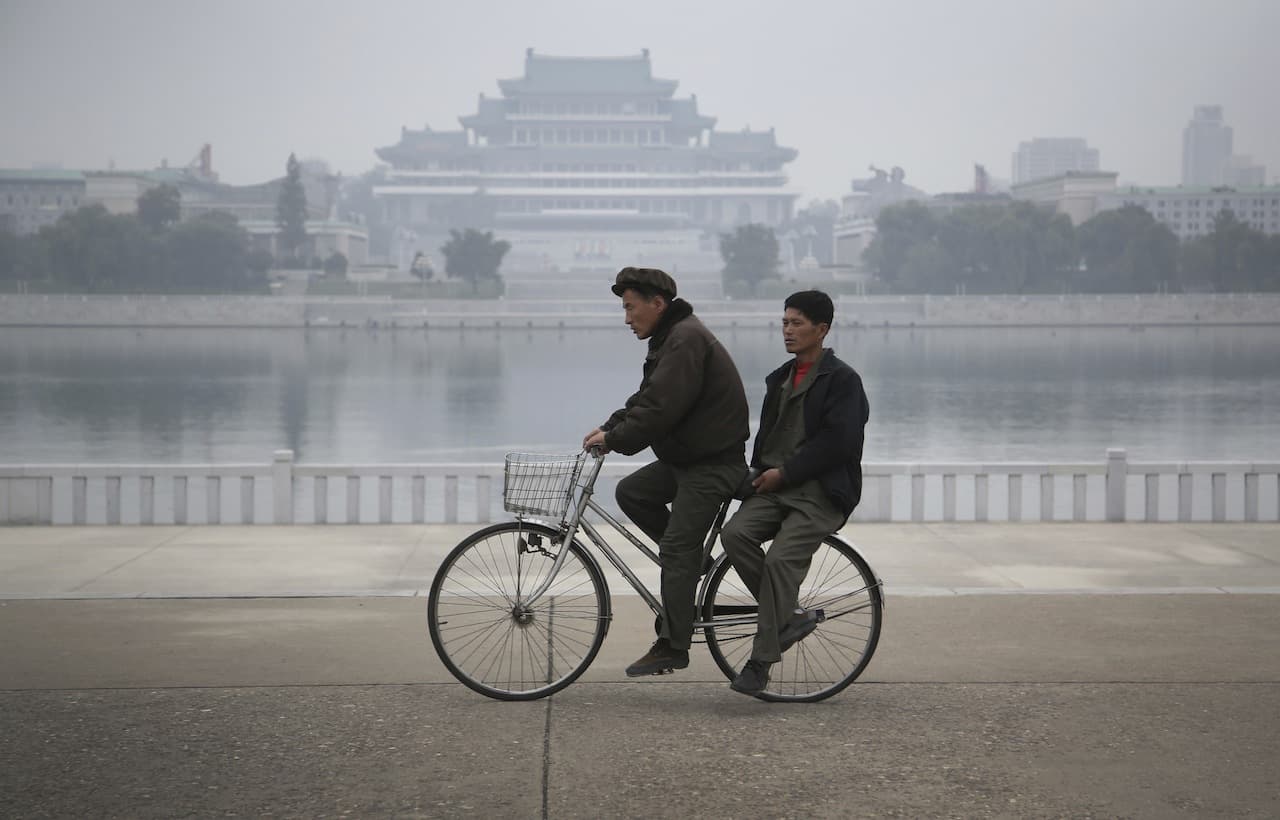 Több mint egy évtizeddel tovább élnek az emberek Dél-Koreában, mint Észak-Koreában
