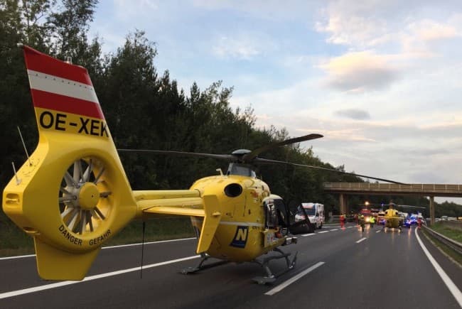 TRAGIKUS: Öt ember vesztette életét az autópályán Bécs közelében, köztük gyerekek