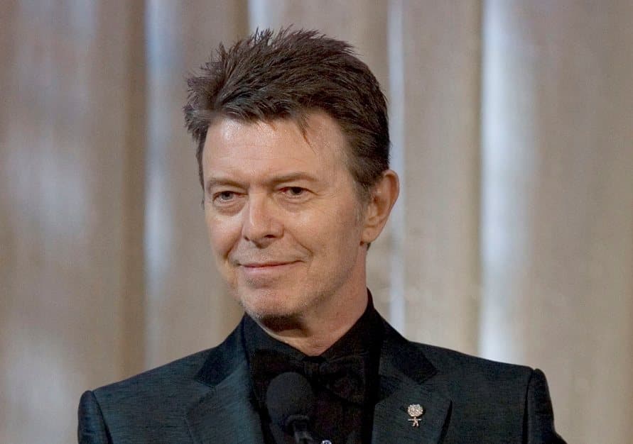 David Bowie és Leonard Cohen a brit zenei díjak jelöltjei között