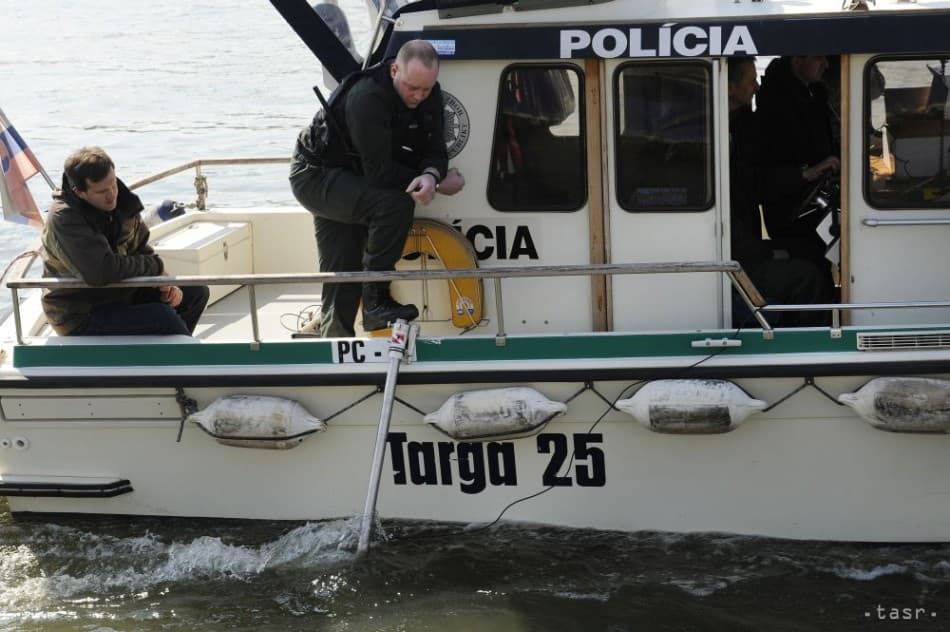 Kiesett egy utas a hajóból a Dunán – a mentőegységek nagy erőkkel kutatják át a folyót