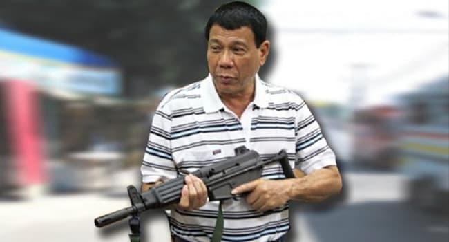 Tizenévesen elkövetett gyilkossággal dicsekedett a bolond Duterte