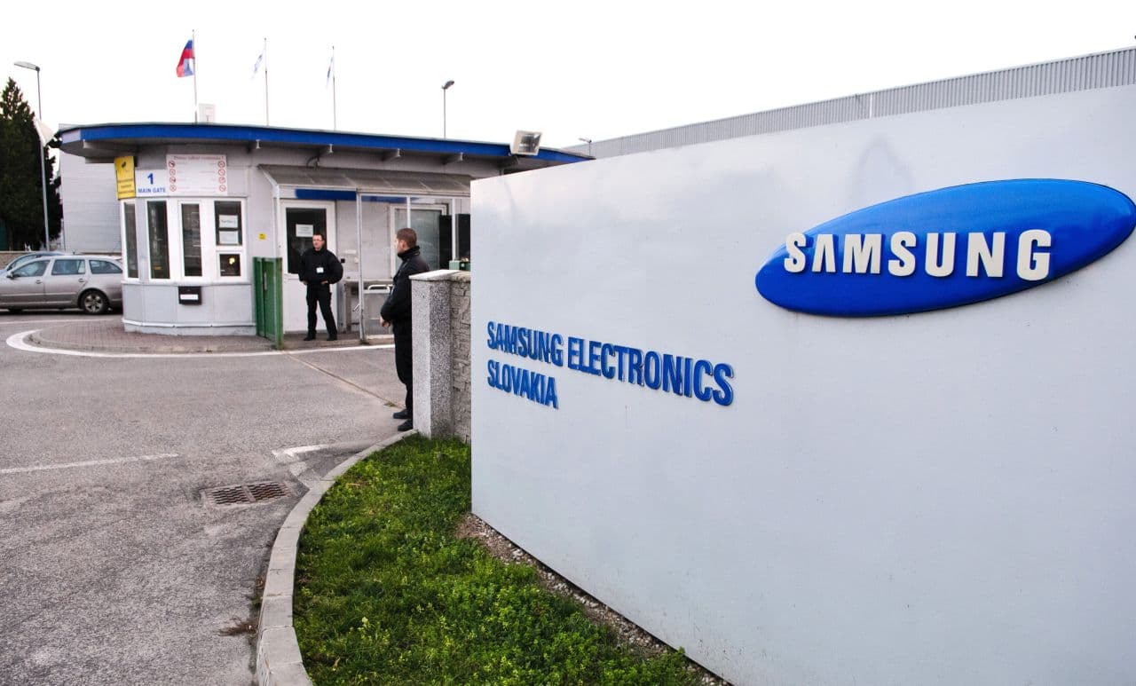 A galántai Samsungban dolgozhatnak tovább a vedrődi üzem alkalmazottai