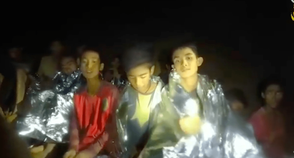 Videóban üzennek a bányában rekedt gyerekek