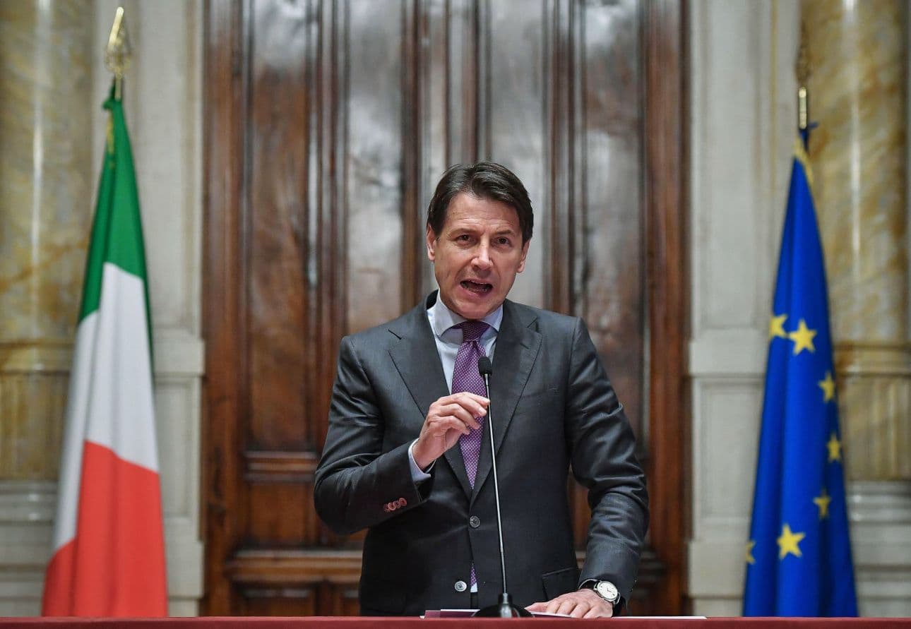 Olasz kormányalakítás - Az Öt Csillag Mozgalom az olasz államfő lemondatását szorgalmazza