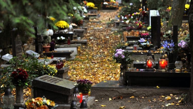 A temető mellett követett el öngyilkosságot a 35 éves férfi