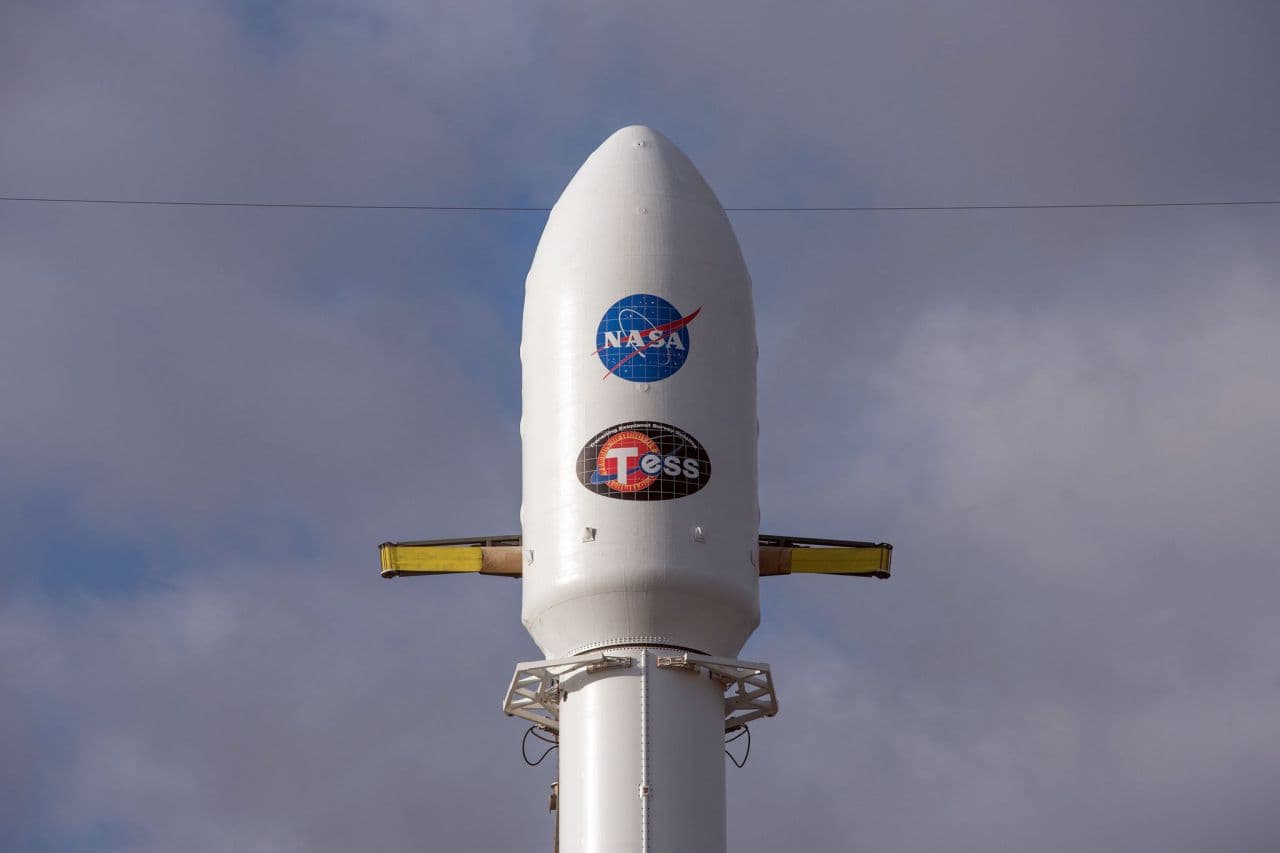 Exobolygó-vadászt indított útjára a SpaceX hordozórakétáján a NASA