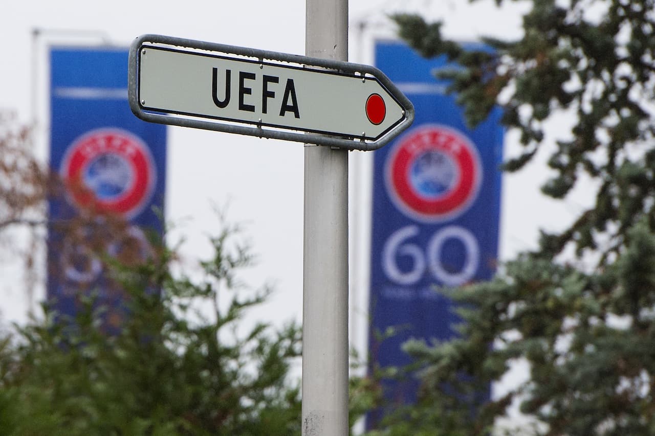 Házkutatást tartottak az UEFA székházában