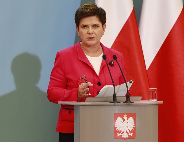 Szankcionálhatja az EU Lengyelországot, ha újra elfogadják a bírósági törvényt