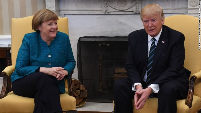 Trump elnök és Merkel kancellár viszonya "hihetetlenül korrekt"