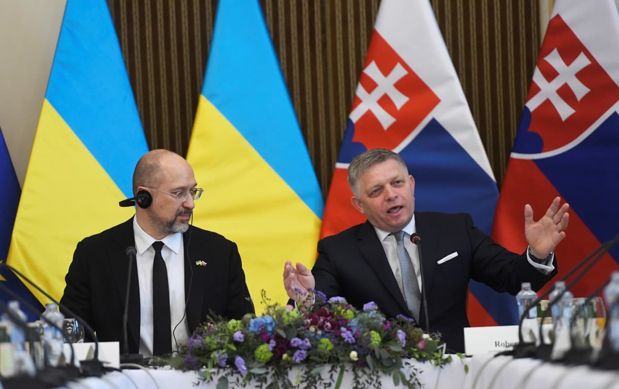 Fico szerint a szlovákiai politikusoknak van szívük, és lehetőségeik szerint segíteni akarnak az ukránoknak