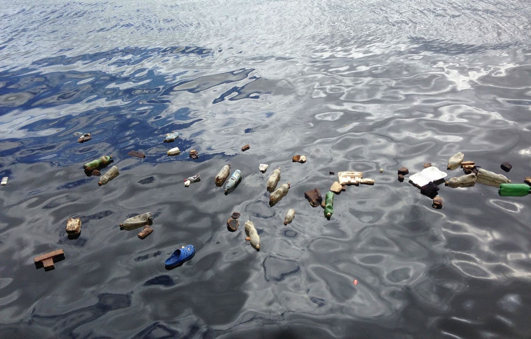 Az Északi-sarkot is veszélyezteti a sok műanyaghulladék