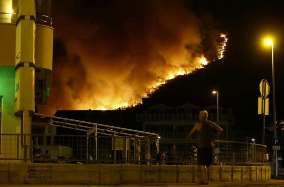 Sikerült megállítani a tüzet a horvátországi Split városánál
