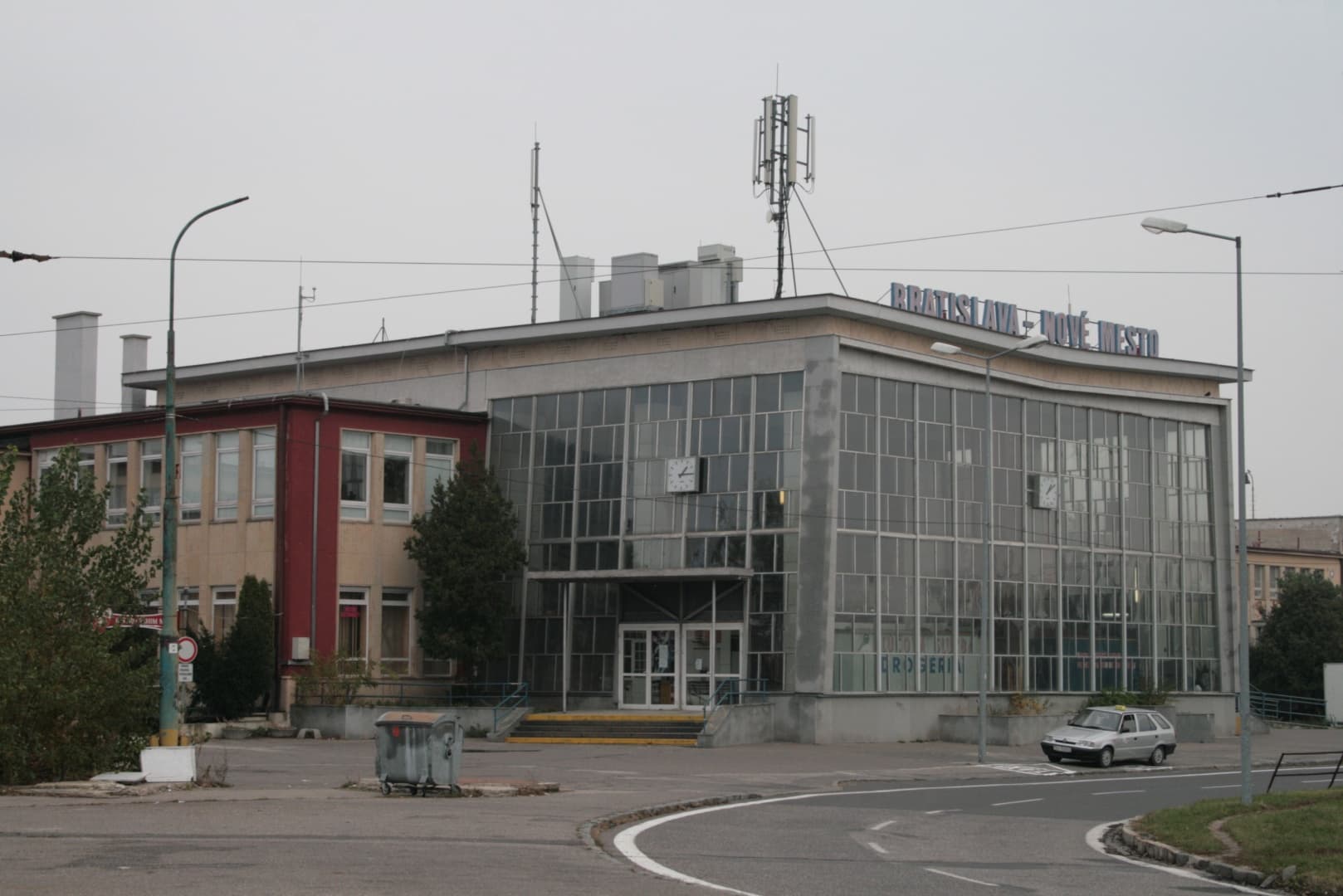 Gyanús alakokat kapcsoltak le a pozsony-újvárosi vasútállomáson