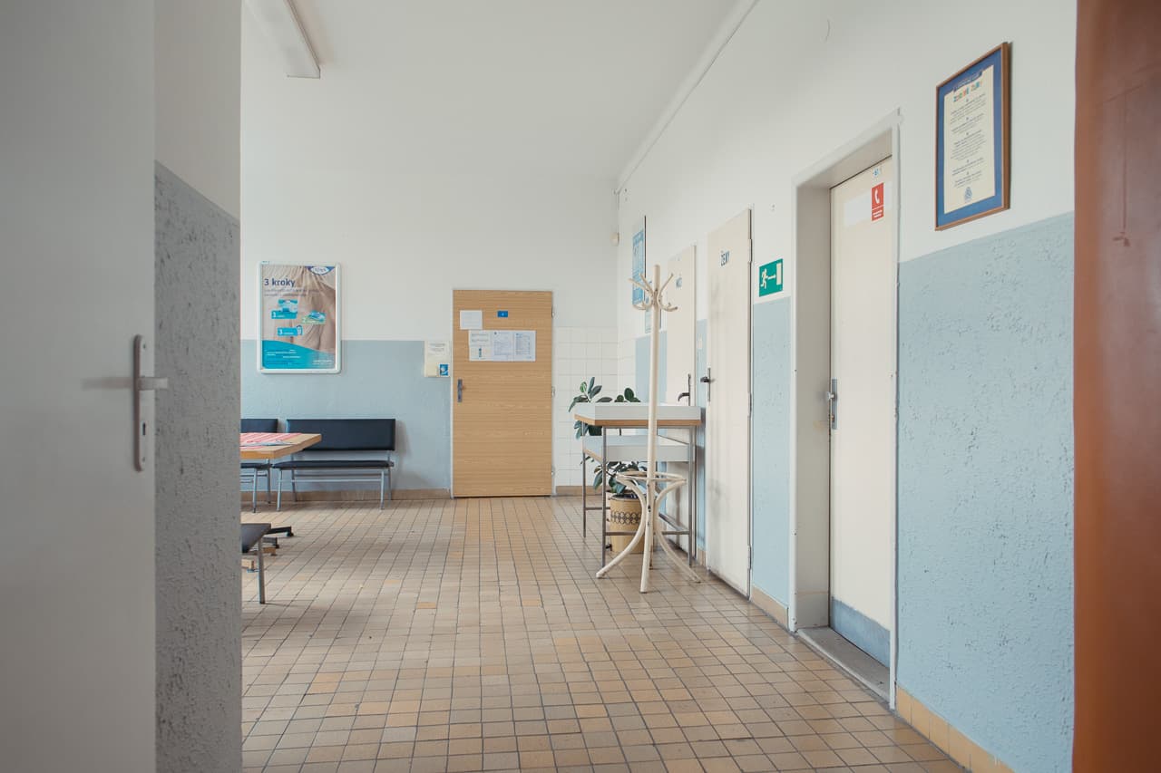 Egyre több a koronavírusos beteg a szlovákiai kórházakban, és szinte mindegyikükben egy a közös