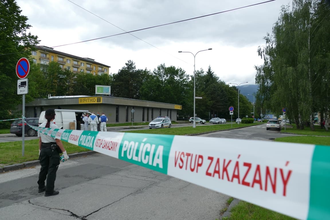 ISKOLAI TÁMADÁS: A tanítónőnek és a gyerekeknek súlyosak a sérüléseik, az intenzív osztályon kezelik őket