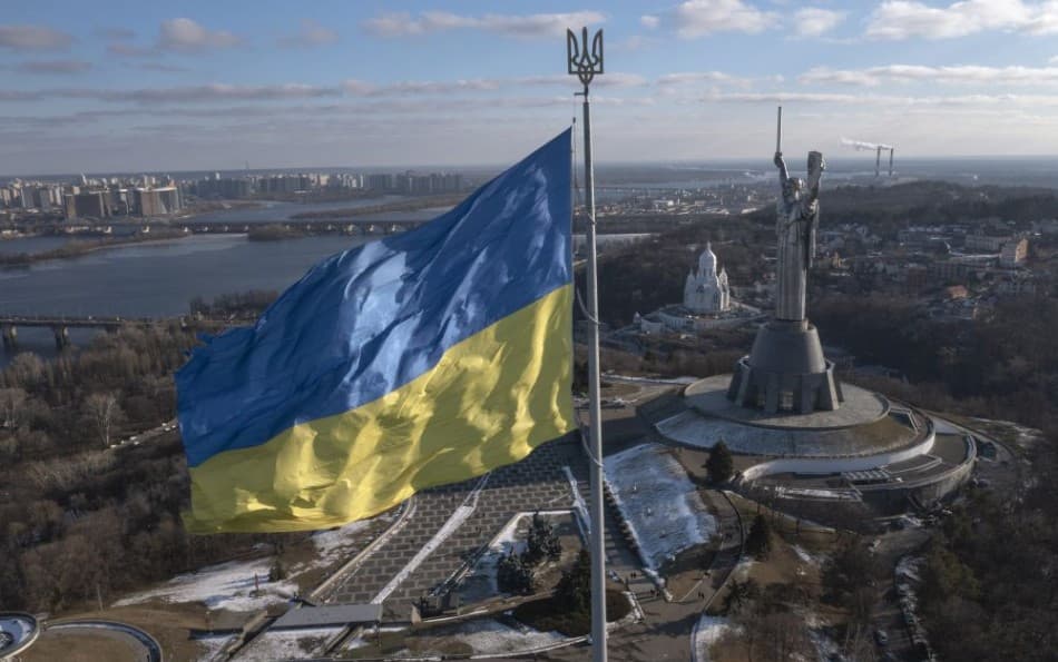 Ukrajna elfogadta a jövő évi költségvetést, amelynek tetemes részét védelmi kiadások teszik ki
