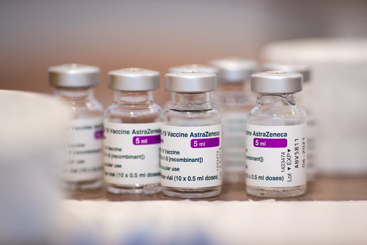 Egyre több országban oltanak ismét az AstraZeneca-vakcinával