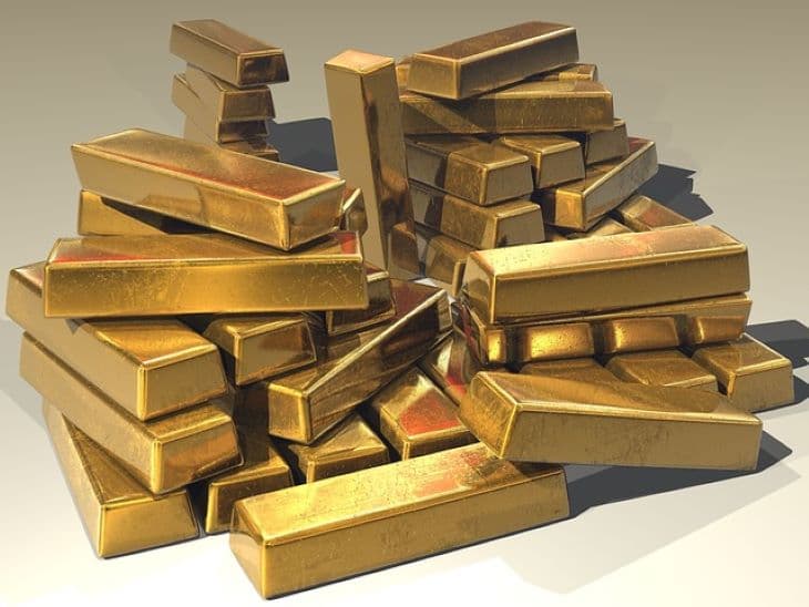 Emelkedik az arany ára, újabb történelmi csúcson a bitcoin