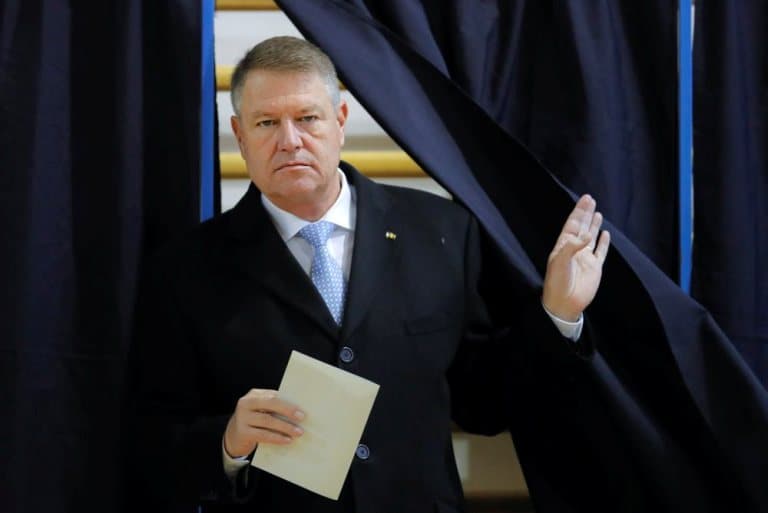 Bejelentette lemondását Klaus Iohannis román államfő