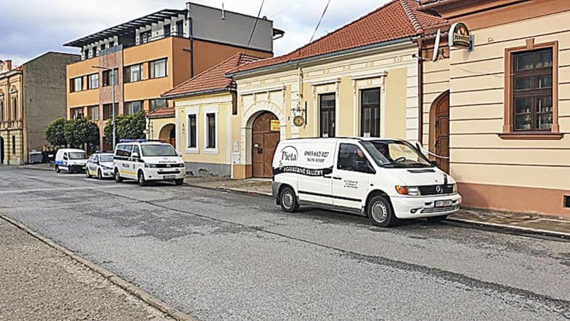 TRAGÉDIA: A Casablanca kocsma üvegezett ajtajában halt meg a 48 éves férfi