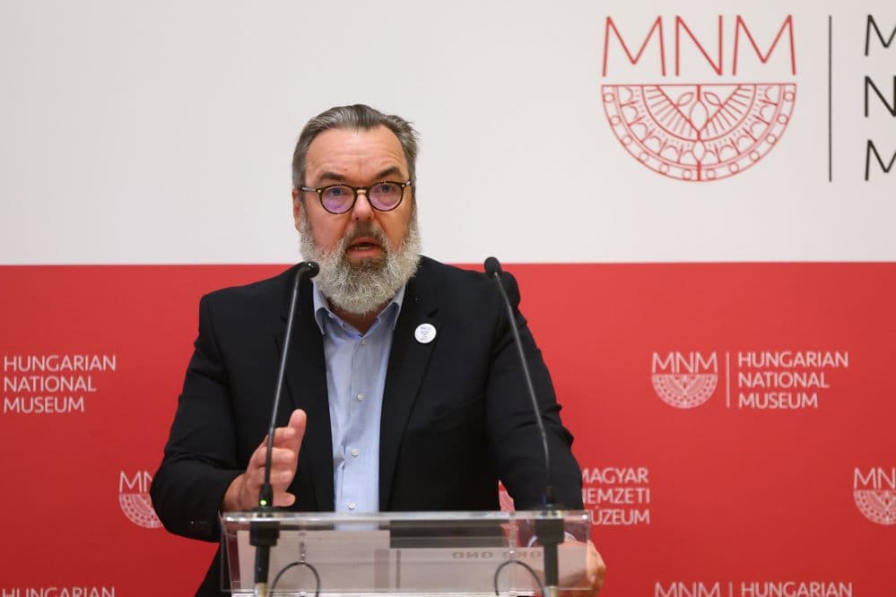 Túlságosan "melegbarátnak" tűnhetett, kirúgta a miniszter a Magyar Nemzeti Múzeum főigazgatóját