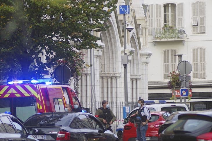 Továbbra is a legmagasabb szintű a terrorkészültség Franciaországban