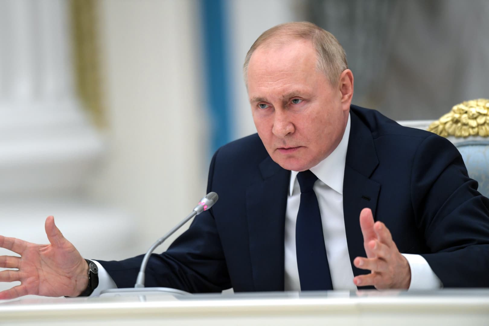 Putyin szerint 700 ezer orosz katona harcol Ukrajnában