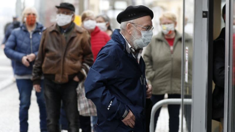 Rekordmagas az igazolt napi új és az aktív fertőzöttek száma is Csehországban