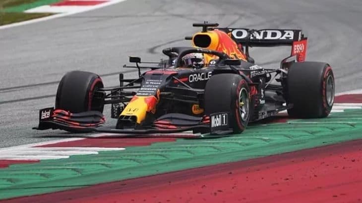 Forma-1 Osztrák Nagydíj - Verstappen volt a leggyorsabb az első szabadedzésen