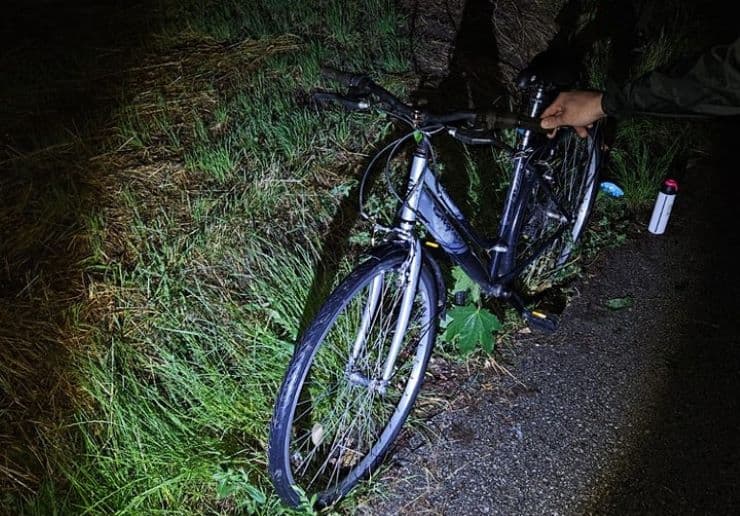 A kerékpáros nekihajtott egy fának - nem élte túl az ütközést