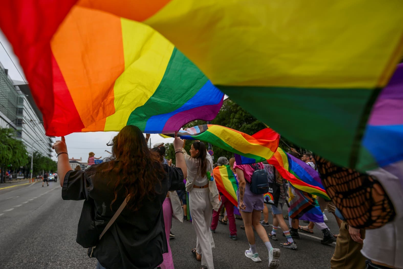 Törvénymódosítással lehetetlenítené el a Pride-ot a Fidesz: akár 200 ezer forintos bírságot is kiszabának annak, aki részt vesz