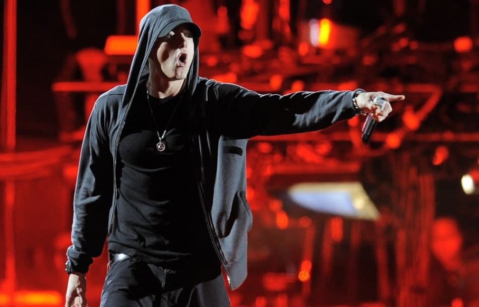 Eminem egy videoklipben jelentette be, hogy nagypapa lesz (VIDEÓ)