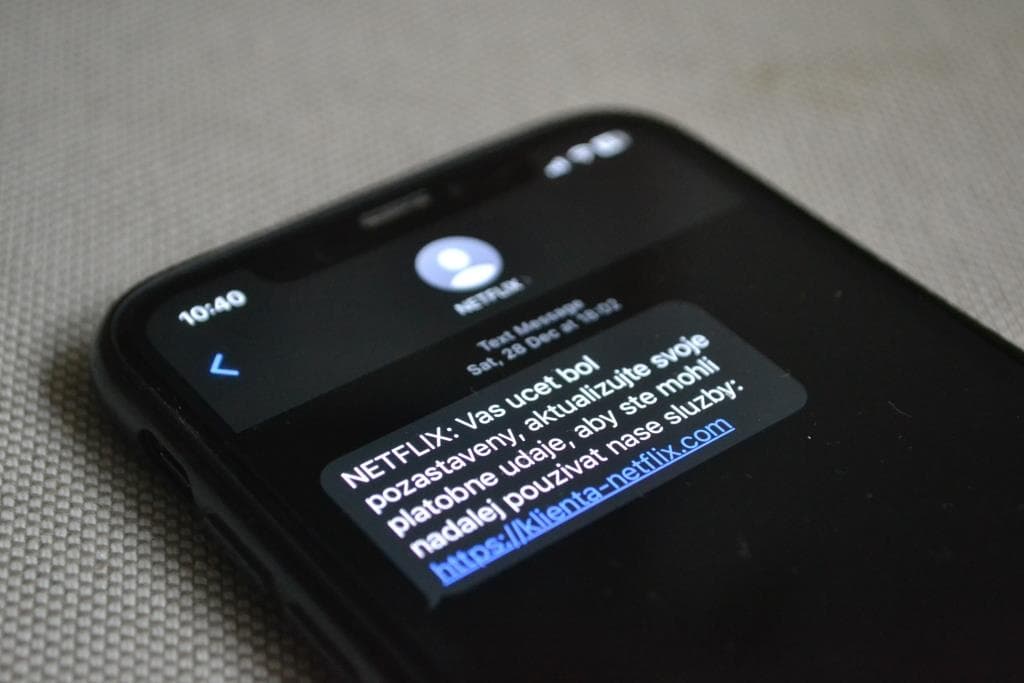 Nehogy megadja a kártyaadatait, nem a Netflix küldi az sms-t!