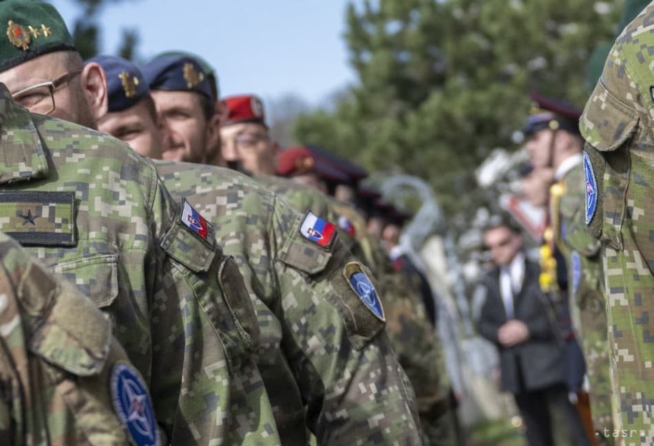 A védelmi tárca nem tervezi szlovák katonák Ukrajnába küldését