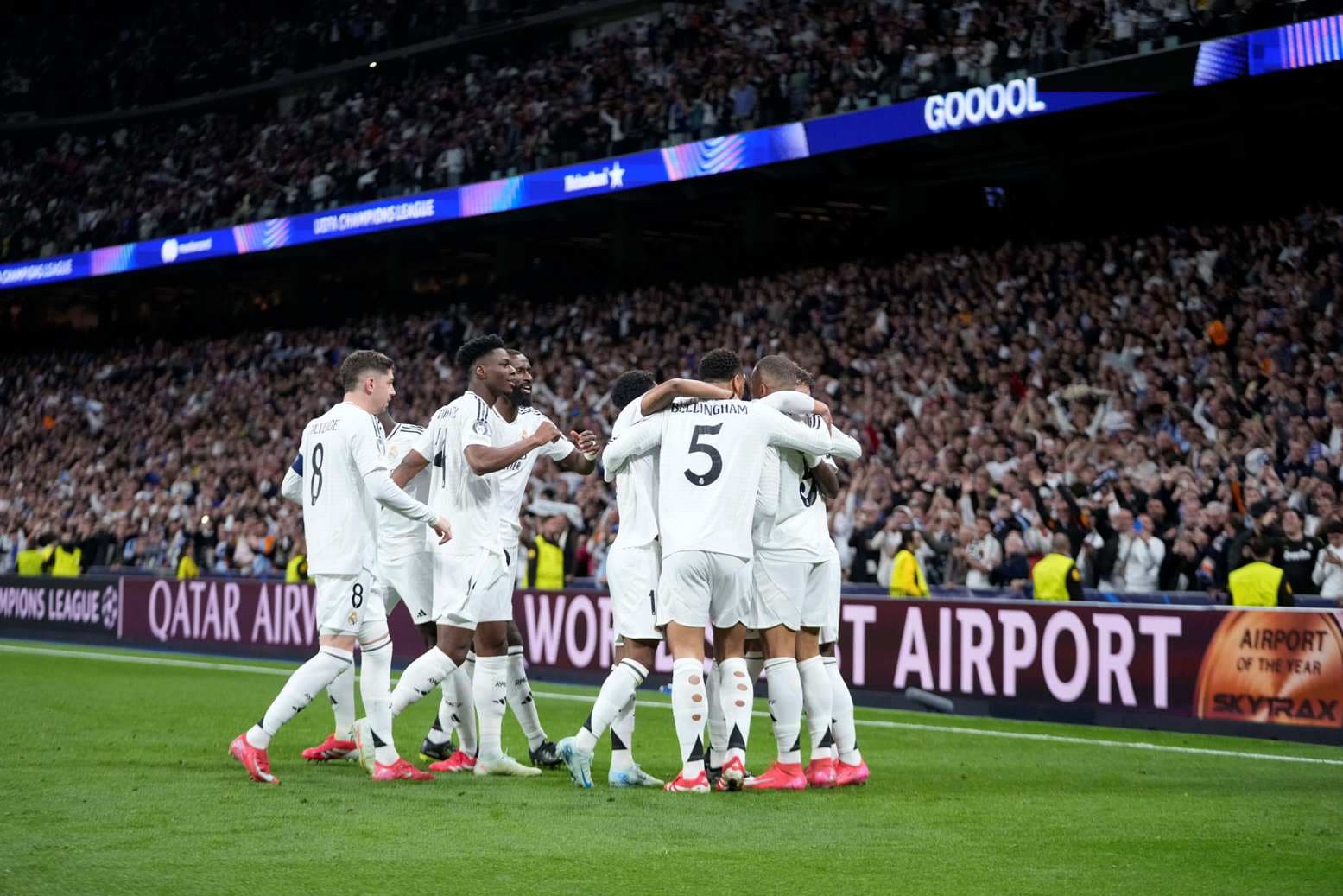 Bajnokok Ligája: Párizsba látogat a Liverpool, madridi és német derbi a 16 között