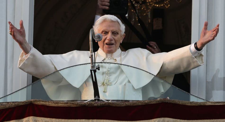 Csütörtökön temetik XVI. Benedek pápát