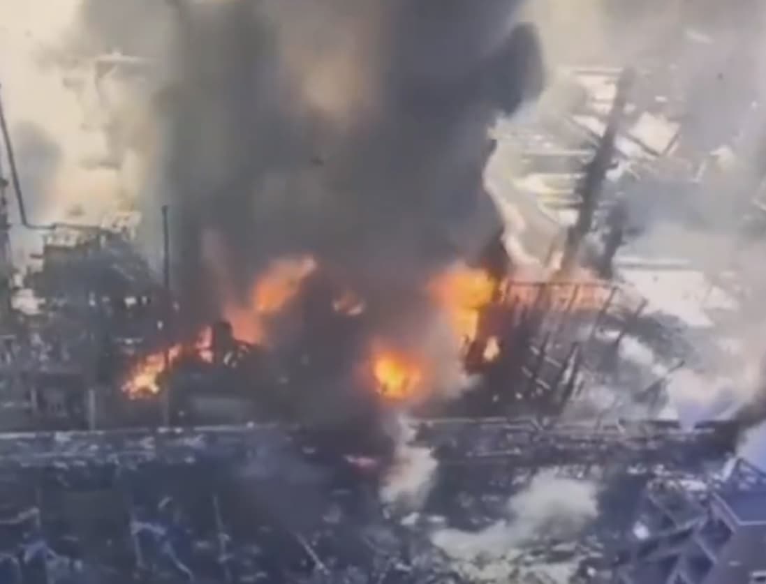 Halálos áldozatokkal járó robbanás történt egy kínai vegyi üzemben (+VIDEÓ)