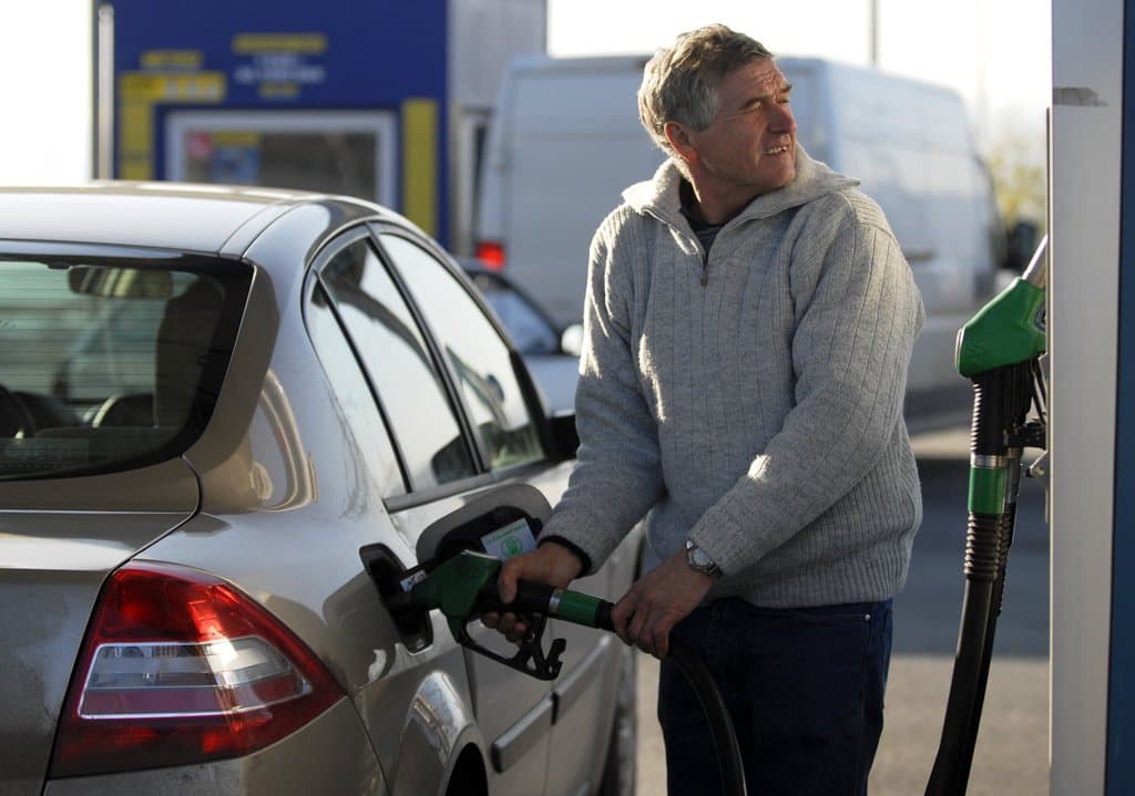 Váratlan helyzet a szlovákiai benzinkutakon – a benzin ára vészesen közelít a gázolajéhoz