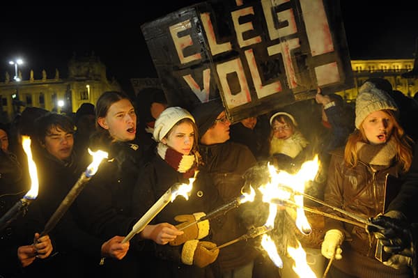 A szlovákiai egyetemisták támogatják a magyarországiakat