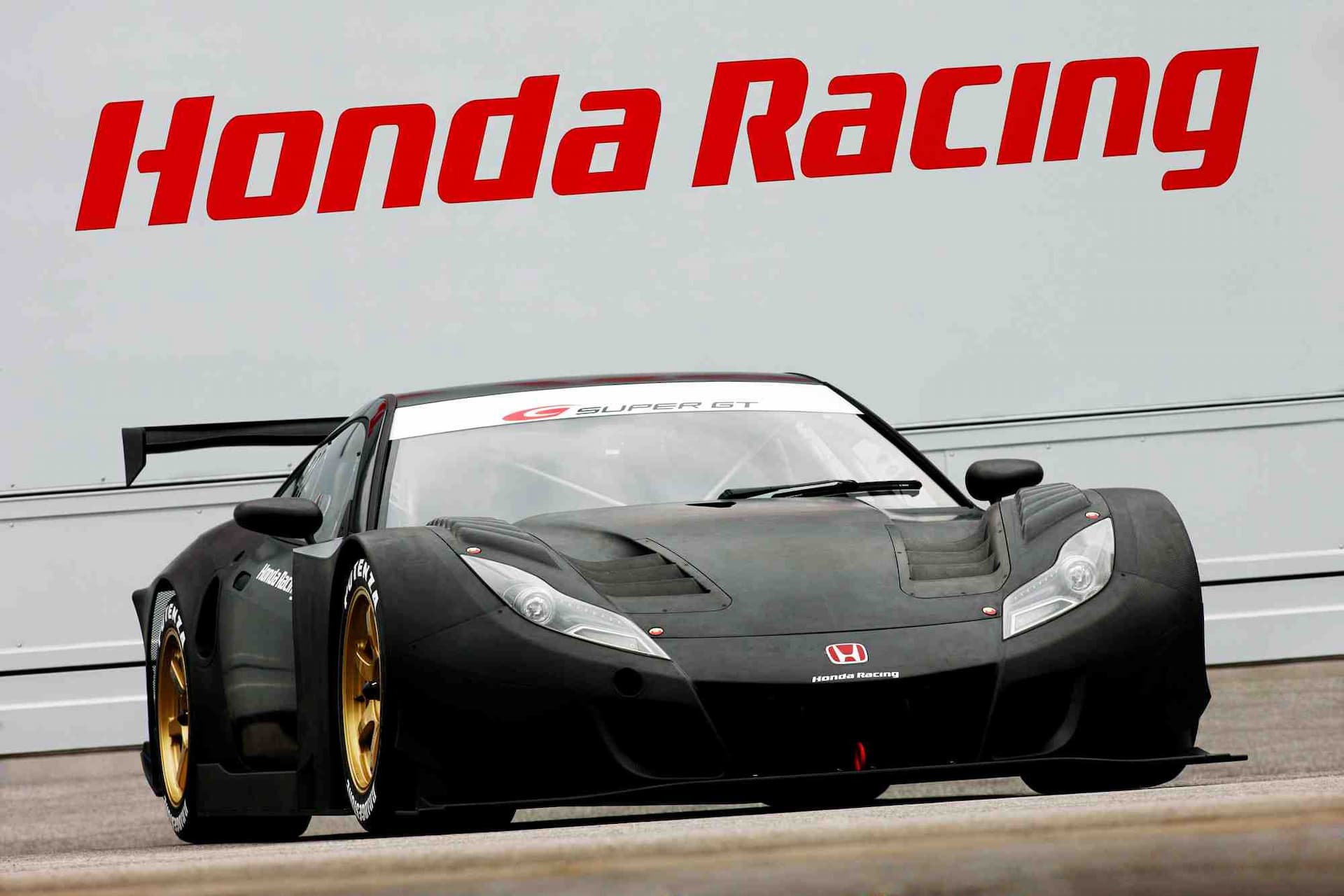 A Honda új versenyautója