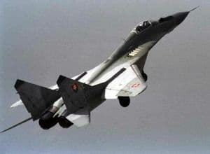 Csütörtökön viheti a parlament elé a védelmi miniszter a MiG-29-esek Ukrajnának való átadását